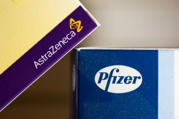 Ministério da Saúde estuda alterar intervalo de doses das vacinas da Pfizer e AstraZeneca
