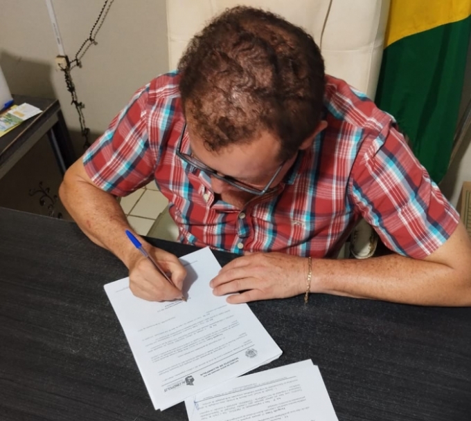 Prefeito de Alcinópolis sanciona lei “PRODEAL” que “institui o Programa