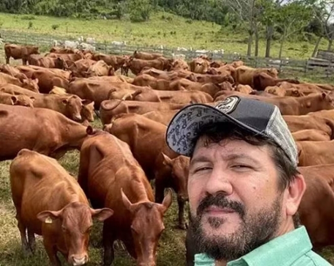 sertanejo: quem é Jads, da dupla com Jadson, que foi expulso de hotel. sertanejo: quem é Jads, da dupla com Jadson, que foi expulso de hotel.