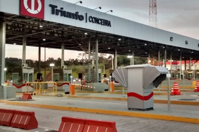 Pedágios em rodovias de Goiás ficam mais caros, veja os valores. Pedágios em rodovias de Goiás ficam mais caros, veja os valores.
