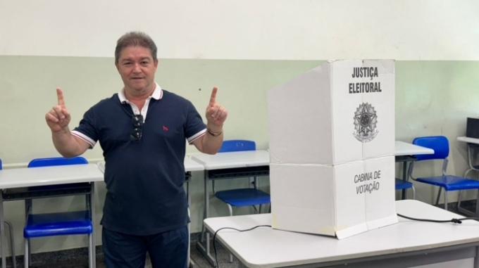 Edilson Magro é reeleito prefeito de Coxim com 62,15% dos votos Edilson Magro é reeleito prefeito de Coxim com 62,15% dos votos