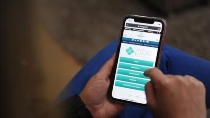PIX continua gratuito e sem qualquer mudança para clientes, diz Febraban