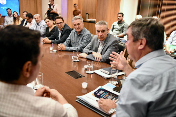Com Riedel e lideranças, Paulo Corrêa discute novos investimentos para Aquidauana, Coronel Sapucaia e Naviraí Com Riedel e lideranças, Paulo Corrêa discute novos investimentos para Aquidauana, Coronel Sapucaia e Naviraí