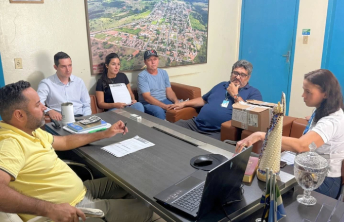Prefeitura de Alcinópolis recebe visita de representantes da Caixa Econômica Federal Prefeitura de Alcinópolis recebe visita de representantes da Caixa Econômica Federal
