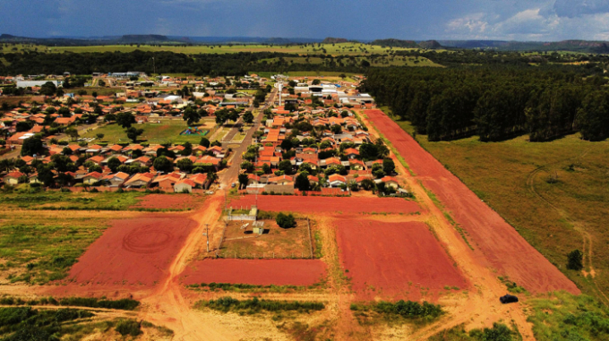 Prefeitura de Figueirão destina R$ 177 mil para construção de 40 casas populares Prefeitura de Figueirão destina R$ 177 mil para construção de 40 casas populares