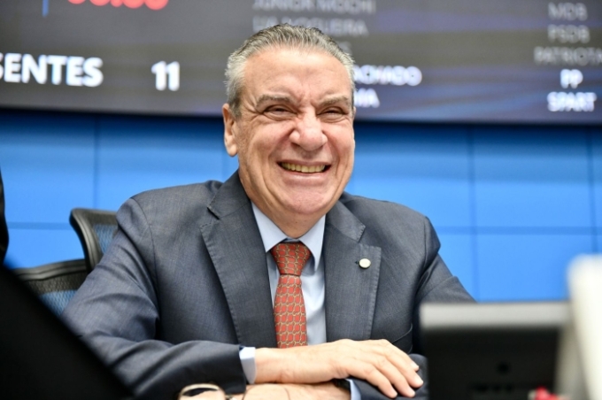 Deputados aprovam proposta de Paulo Corrêa que permite quitar IPVA e licenciamento na abordagem Deputados aprovam proposta de Paulo Corrêa que permite quitar IPVA e licenciamento na abordagem