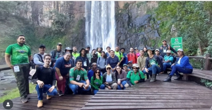 Equipe de Alcinópolis participa de curso de qualificação em Ecoturismo e Turismo de Aventura em Costa Rica-MS Equipe de Alcinópolis participa de curso de qualificação em Ecoturismo e Turismo de Aventura em Costa Rica-MS