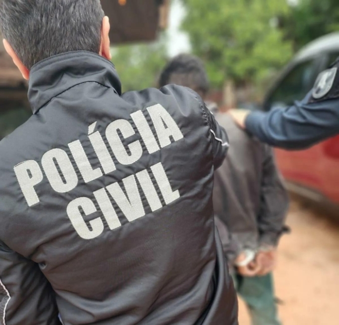 Feminicida de Costa Rica é encontrado e preso na zona rural de Alcinópolis Feminicida de Costa Rica é encontrado e preso na zona rural de Alcinópolis