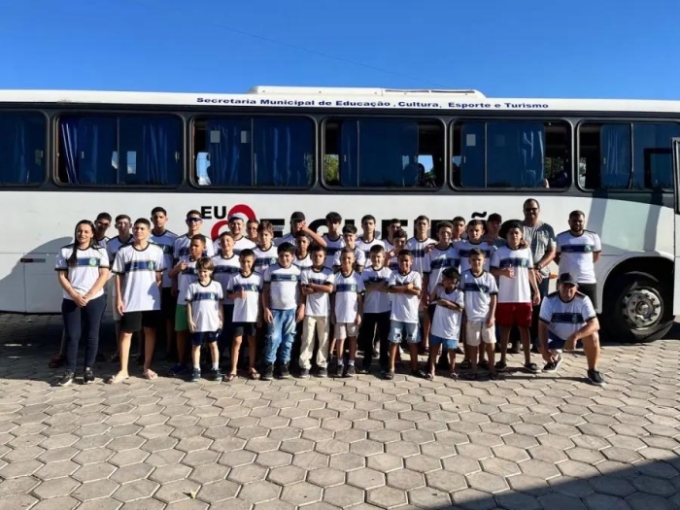 Atletas de Figueirão participaram dos jogos de futsal da Taça Gustavo Cézar 2025