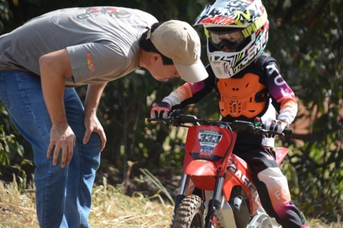 FOTOS: A 4ª Etapa do Campeonato Estadual de Motocross, iniciou com treino FOTOS: A 4ª Etapa do Campeonato Estadual de Motocross, iniciou com treino