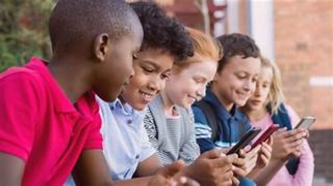 Veja as dicas para proteger crianças e adolescentes nas redes sociais Veja as dicas para proteger crianças e adolescentes nas redes sociais