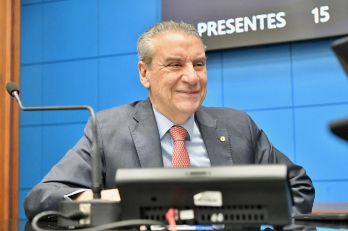 A pedido da classe artística, Paulo Corrêa solicita à Riedel reforma total