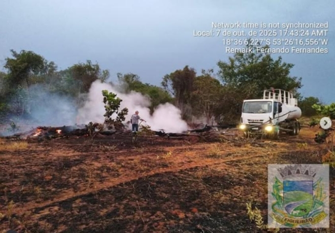 Prefeitura de Figueirão controla incêndio novamente na região da Furna do Macaco Prefeitura de Figueirão controla incêndio novamente na região da Furna do Macaco