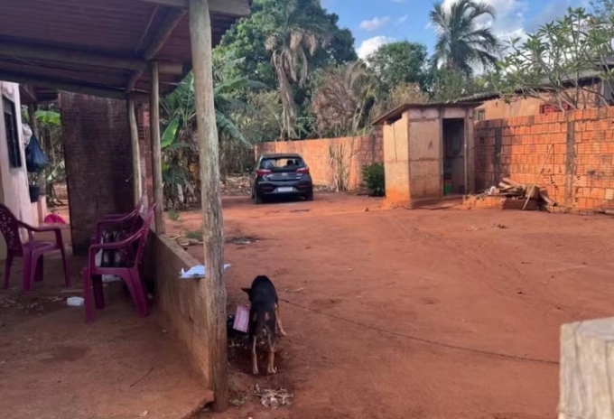 Mulher é morta a tiros pelo companheiro em Bandeirantes Mulher é morta a tiros pelo companheiro em Bandeirantes