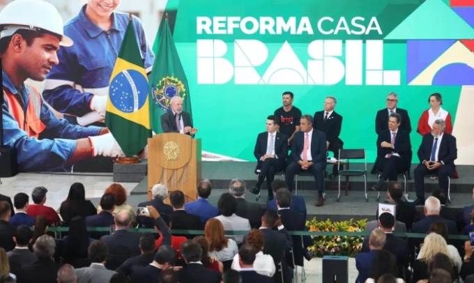 Lula lança programa de reforma de casas e defende ação para invisíveis Lula lança programa de reforma de casas e defende ação para invisíveis