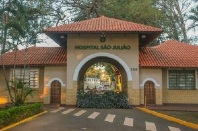 Figueirão firma convênio com Hospital São Julião, em Campo Grande, para serviços de saúde