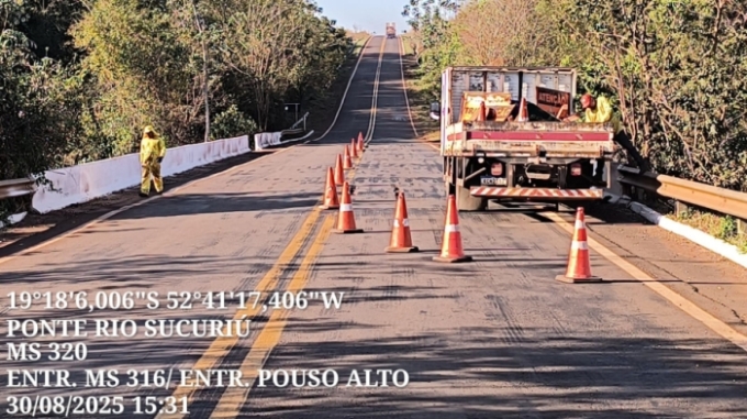 Agesul contrata empresa para recuperar estrutura de ponte do Rio Sucuriú em Paraiso das Águas