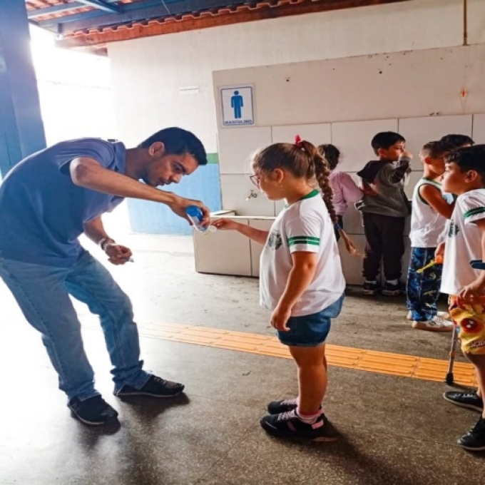 Alcinópolis realiza Dia da Escovação para cuidados com a saúde bucal das crianças