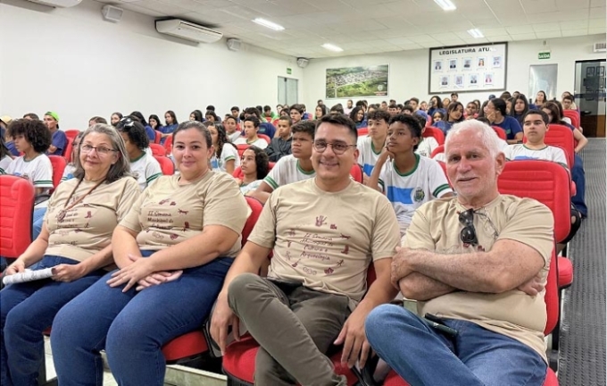 II Semana Municipal de Cultura e Arqueologia Celebração do conhecimento, da arte e da história de Alcinópolis
