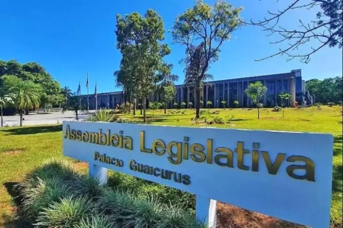 TJMS extingue ação contra ex-deputados por salários recebidos a mais