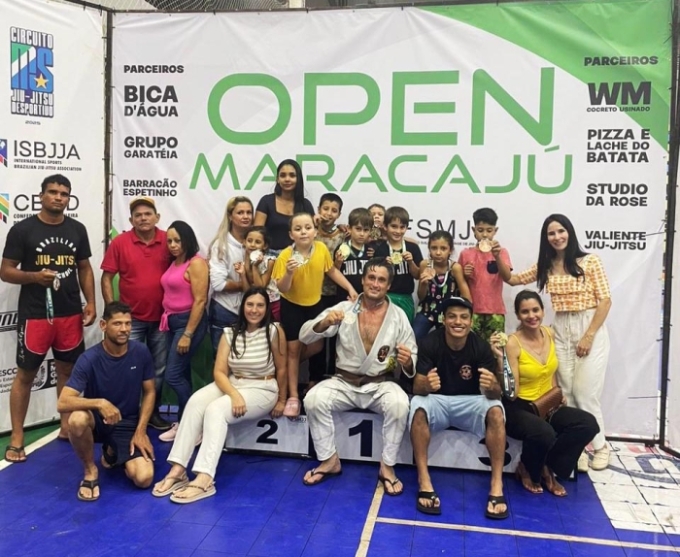 Atletas de Alcinópolis brilham no Open Maracaju de Jiu-Jitsu e conquistam título por equipe