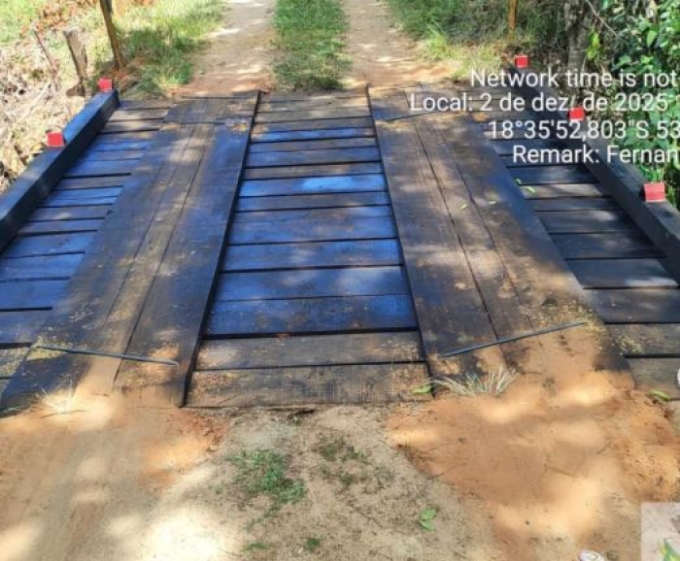 Prefeitura conclui reforma da ponte na região da Furna da Piraputanga, em Figueirão