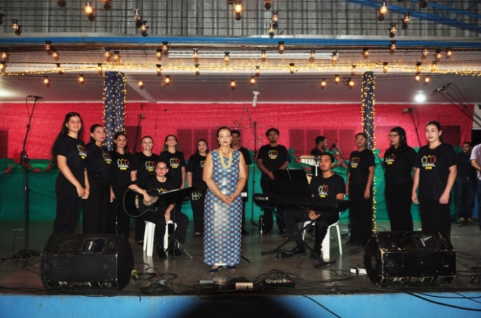 Coral da UCDB se apresenta pela primeira vez em Alcinópolis e emociona público na Cantata de Natal
