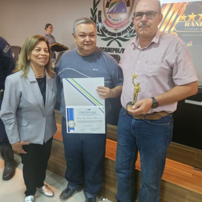 Vice-prefeito de Alcinópolis, Waldemar Barbosa recebeu Troféu 5 Estrelas da CETRANMS