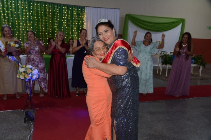 Miss & Mister Figueirão 2025 celebra a melhor idade com desfile, homenagens e integração