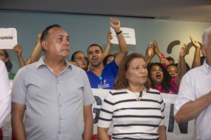 Trabalhadores engrossam paralisação na Santa Casa