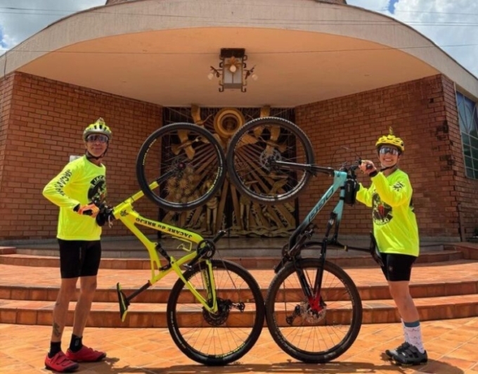 Vereador de Rio Verde roda 1,3 mil km de bike até Aparecida-SP em gratidão