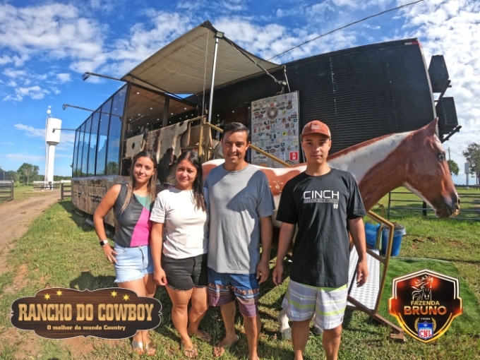 A moda country marca presença na 1ª etapa do CLN, na Fazenda Bruno