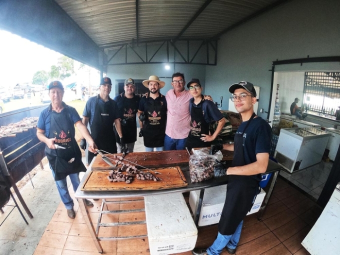 A Fazenda Bruno já está em clima de festa e nos preparativos para o grande almoço deste domingo