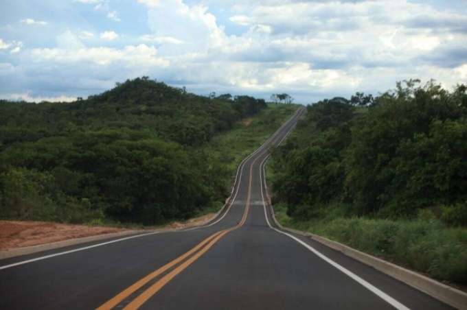 Obra da MS-436 entre Camapuã e Figueirão chega a 80% de conclusão