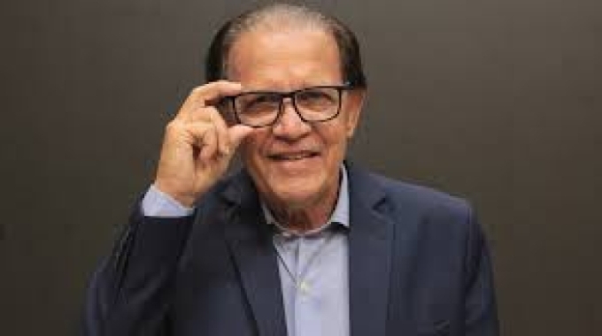 Bônus e ônus da classe política