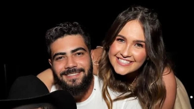 Esposa de cantor Henrique é solta após passar por audiência em Orlando