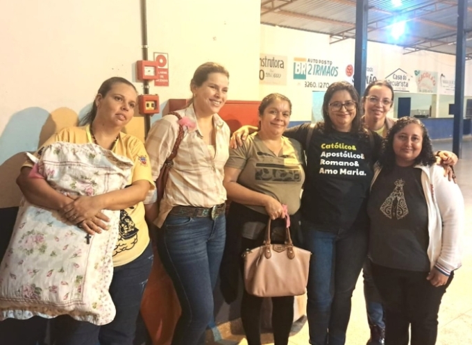 Famílias de Alcinópolis participam de acampamento espiritual em Camapuã