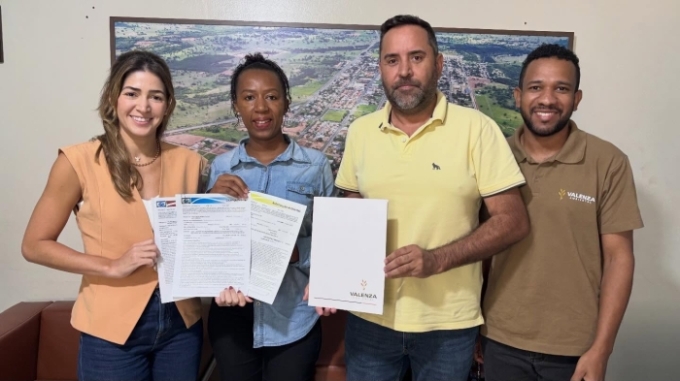 Prefeito Weliton recebe em seu gabinete a “Empresa Valenza”