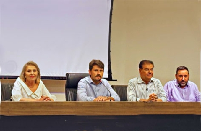 Prefeito Weliton e Senador Nelsinho Trad participam de treinamento na ASSOMASUL