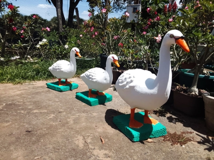 Mês da Mulher: Artesã de Figueirão transforma cimento em arte e encontra nova fonte de renda