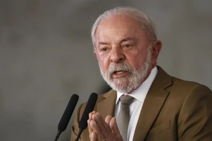 Lula zera imposto e subsidia diesel para conter alta do petróleo