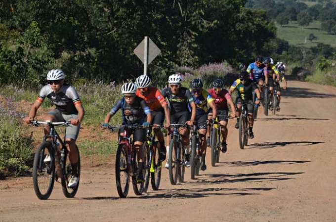 1º Treinão MTB de Figueirão reúne mais de 80 ciclistas de toda a região