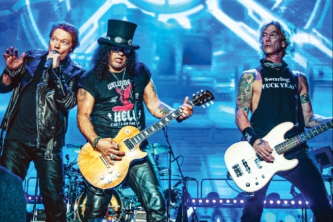 Guns N' Roses deixa Campo Grande cerca de 45 horas depois de show histórico