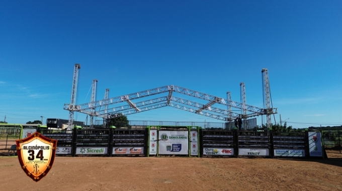 Alcinópolis recebe uma mega estrutura para receber “24° Festa do Peão de Boiadeiro”