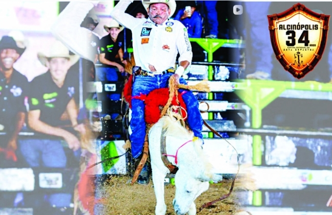 O influencer Cabeça de Onça participa da 24.ª Festa do Peão de Boiadeiro de Alcinópolis