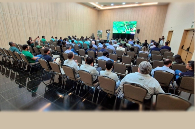 Formalizado acordo de cooperação técnica para manejo da mosca-branca e lagarta do cartucho