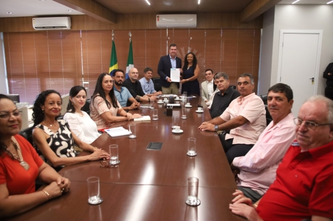Concurso público para professores com 2 mil vagas é anunciado em MS; veja o que se sabe