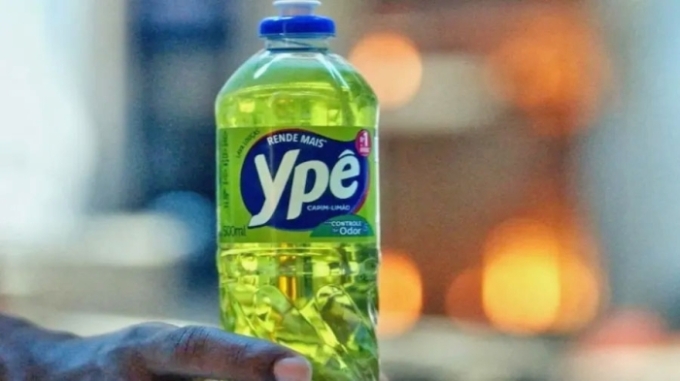O que a bactéria encontrada nos produtos Ypê pode causar no organismo?