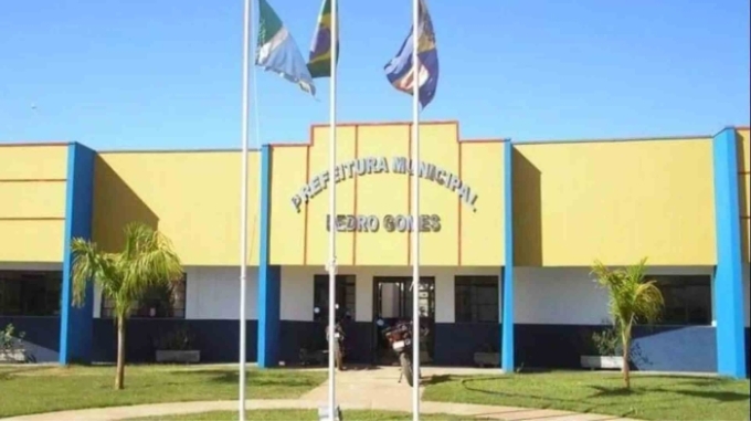 Pedro Gomes está com inscrições abertas em concurso com 13 vagas e salários de R$ 4,8 mil