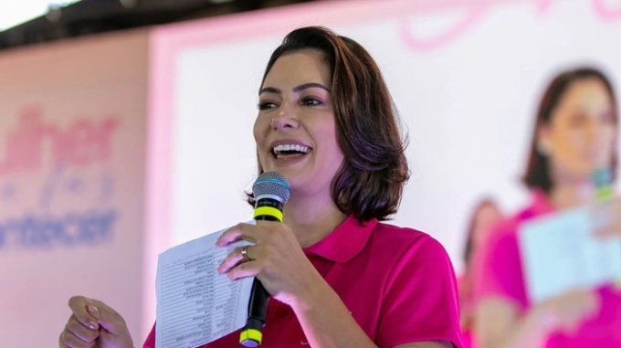 Michelle Bolsonaro deixa presidência do PL Mulher e se queixa de ataques
